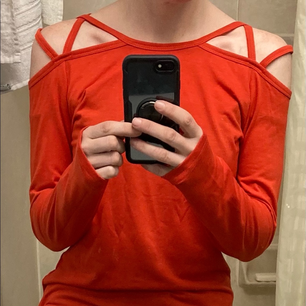 Cold Shoulder Long Sleeve - Picture 2 of 7